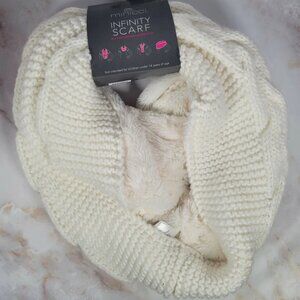 MINICCI Loop Ivory White Knit/ Fur Infinity Scarf Wrap~ New with Tag
